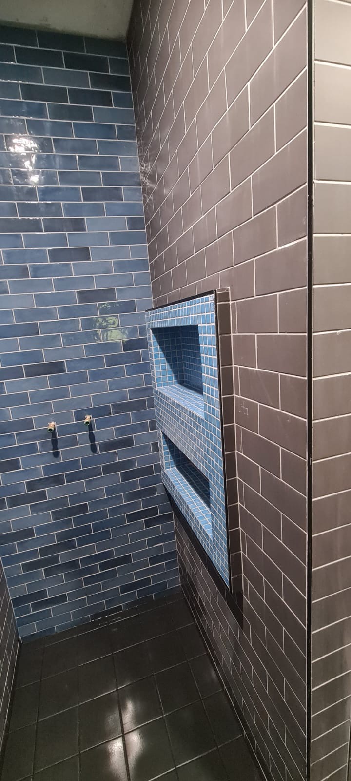 Integrated Tile Base Alexis Tiling | Expert Irish Tiling Services - Bathroom Renovations ...